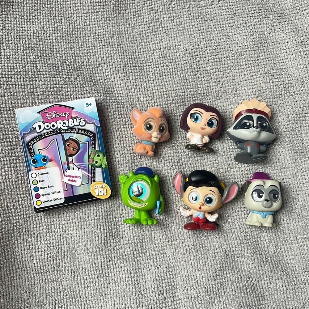 Doorables Series 10 - 6 total